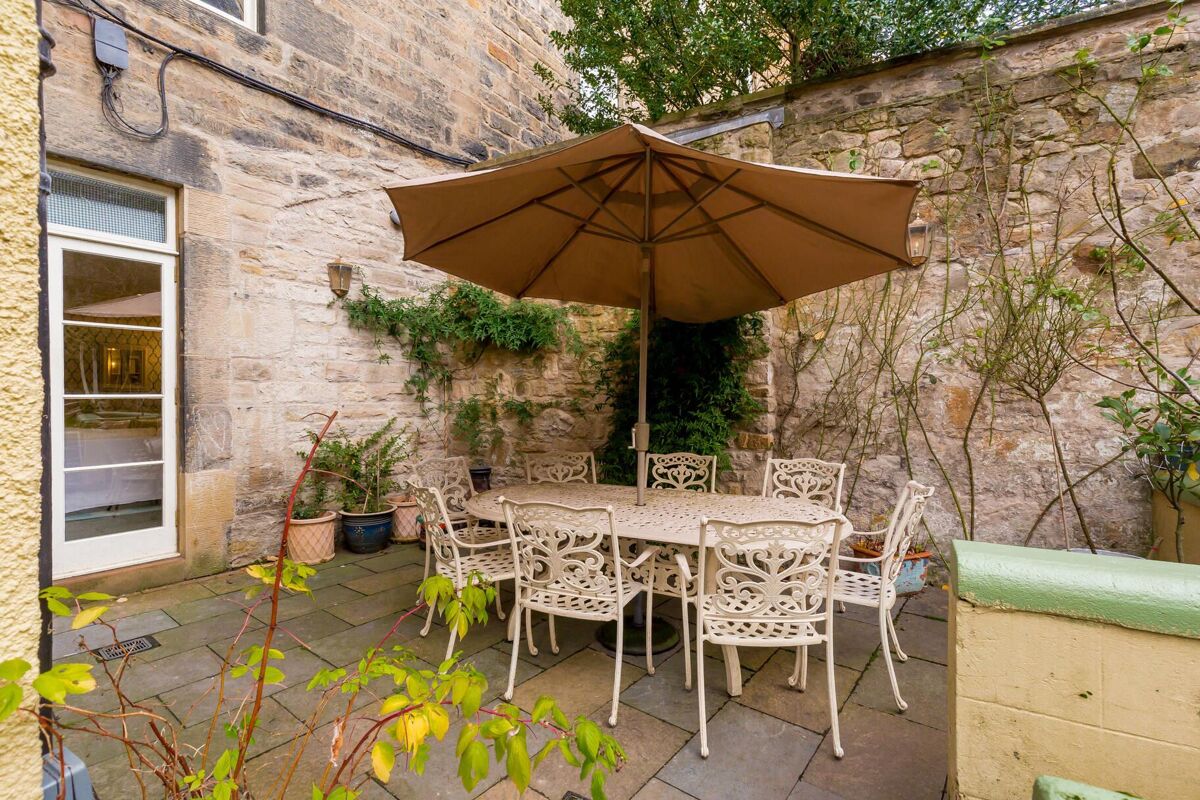 house for sale in Atholl Crescent, West End, Edinburgh, EH3 EDC012070910 Knight Frank