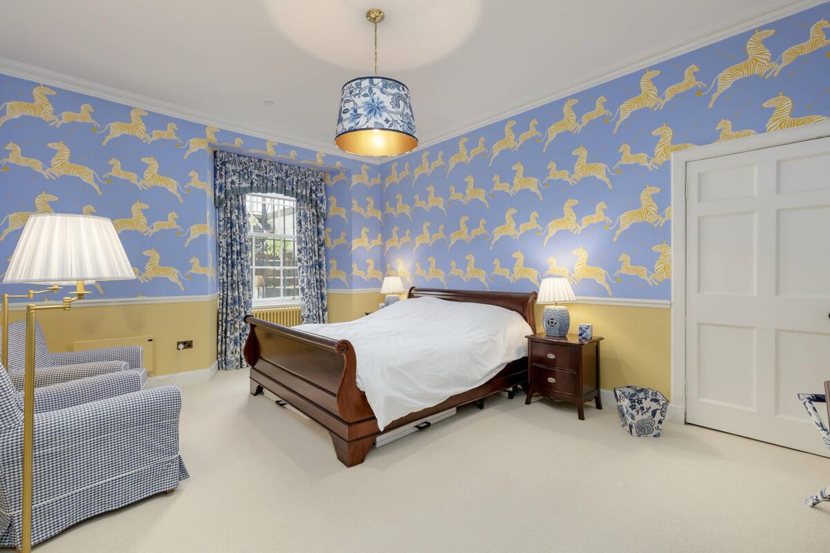 house for sale in Atholl Crescent, West End, Edinburgh, EH3