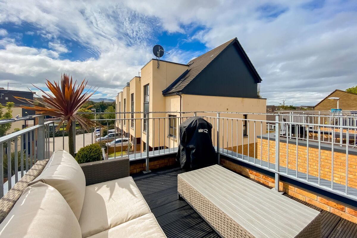 house for sale in Devon Place, Wester Coates, Edinburgh EH12