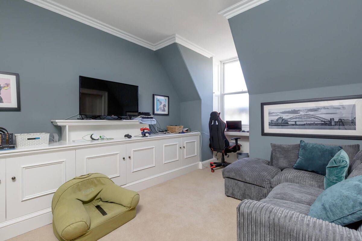 house for sale in Coates Gardens, West End, Edinburgh, EH12