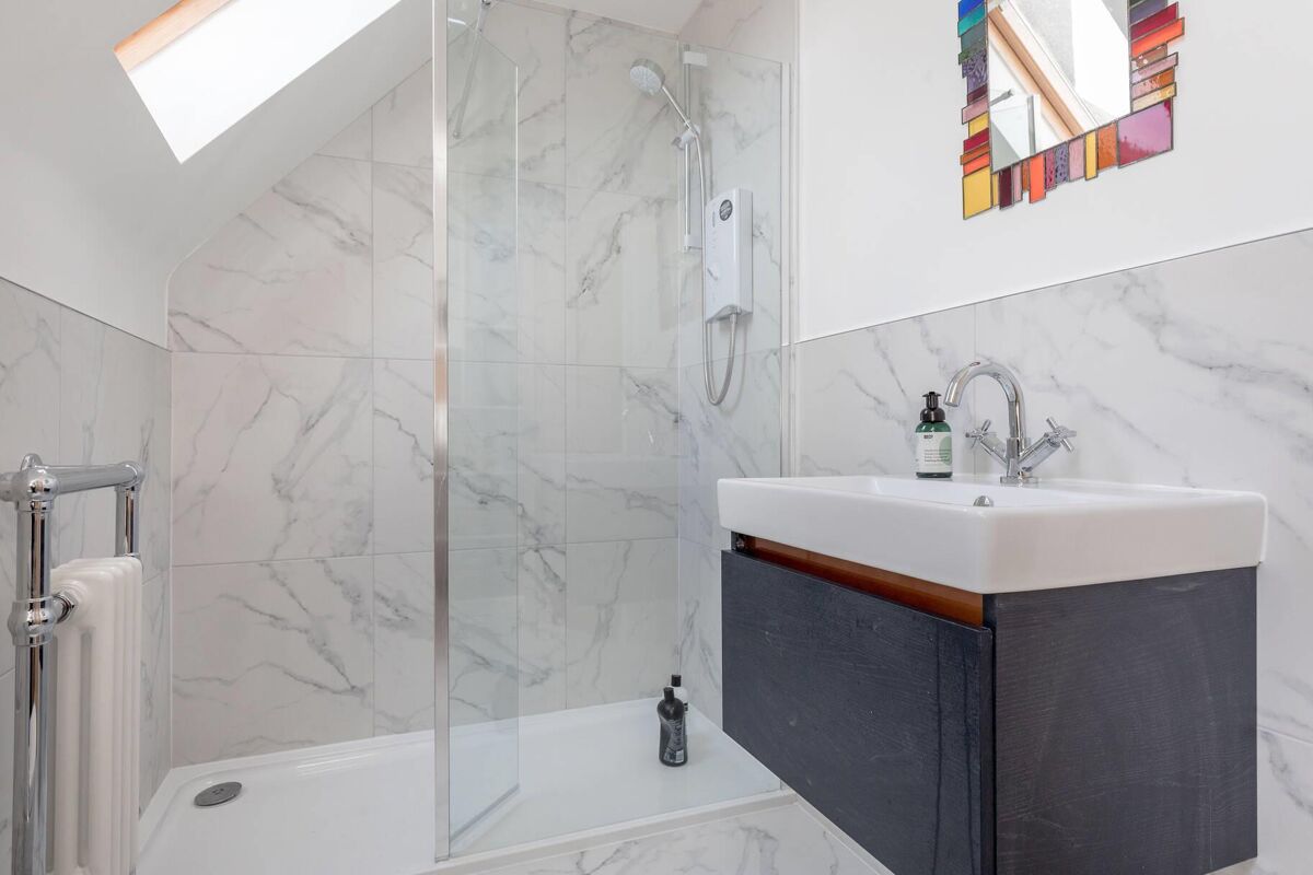 house for sale in Gordon Road, Edinburgh, EH12 EDC012095466 Knight