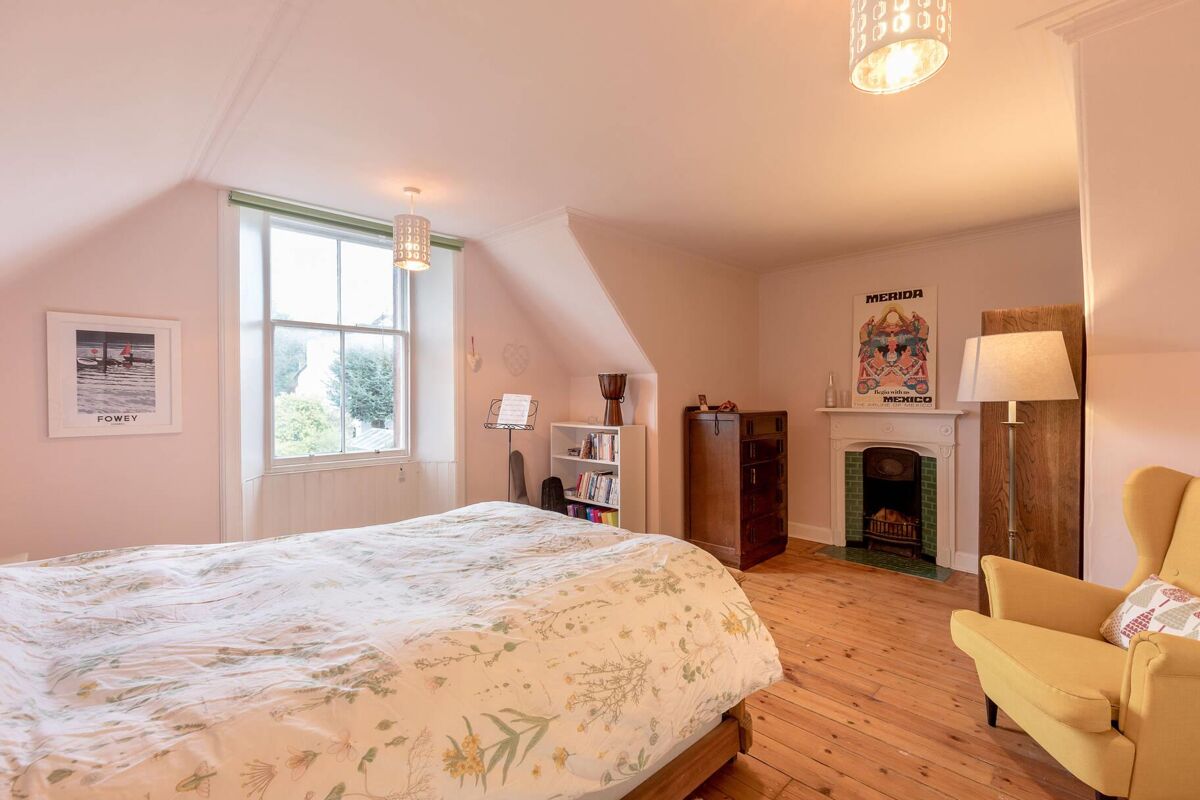 house for sale in Gordon Road, Edinburgh, EH12 EDC012095466 Knight