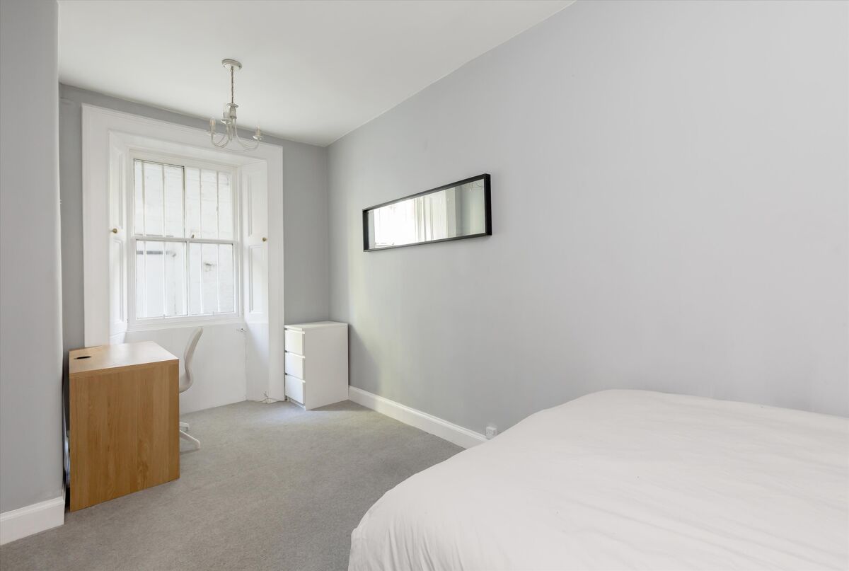 flat for sale in Douglas Crescent, Edinburgh, EH12 EDC012125328