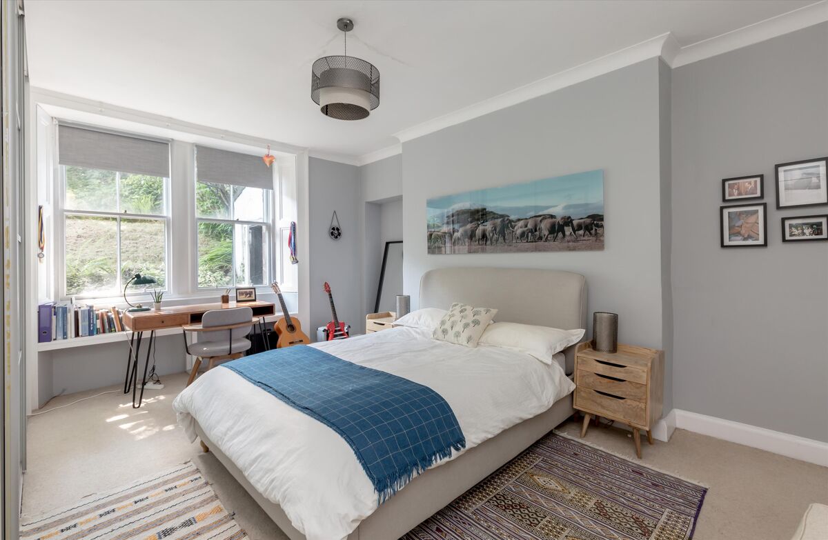 flat for sale in Douglas Crescent, Edinburgh, EH12 EDC012125328
