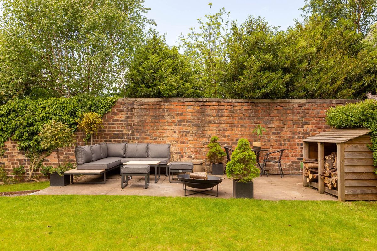 flat for sale in Saxe Coburg Place, Stockbridge, Edinburgh, EH3