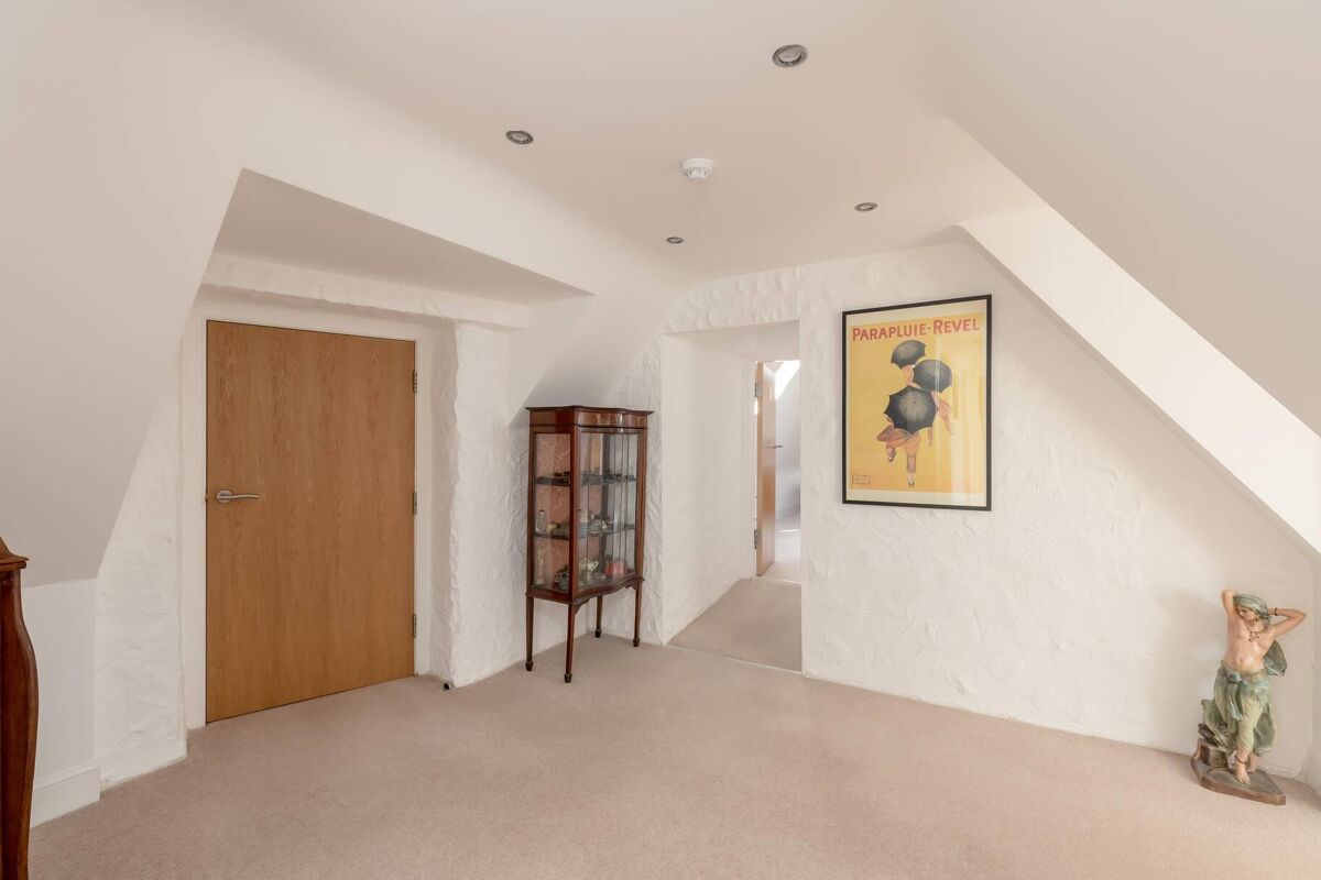 flat for sale in Orwell Place, Edinburgh, EH11 EDC012151825 Knight