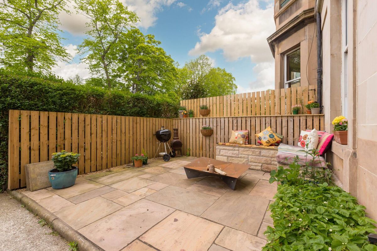 flat for sale in Thirlestane Road, Edinburgh, EH9 EDC012152576