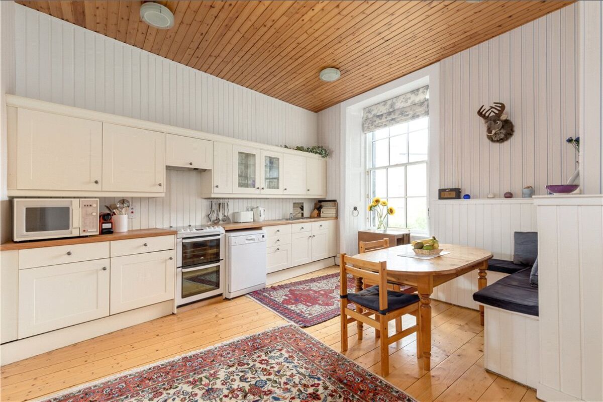 flat for sale in Cambridge Street, Edinburgh, Midlothian, EH1