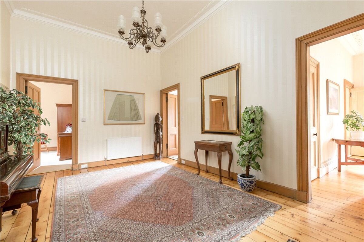flat for sale in Cambridge Street, Edinburgh, Midlothian, EH1