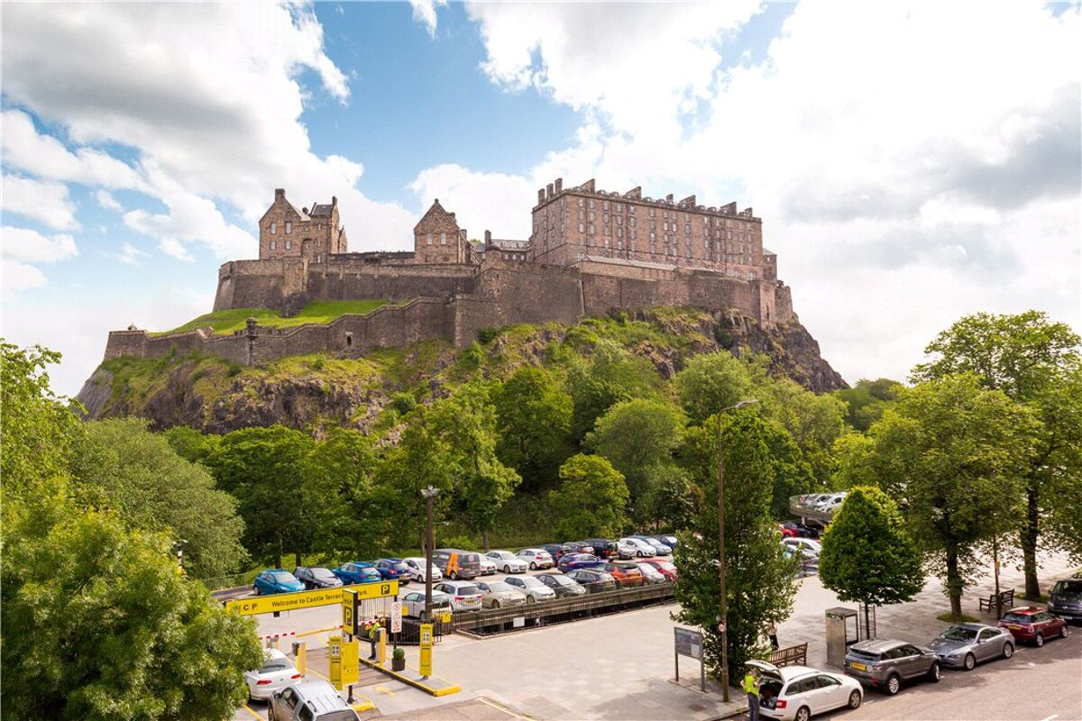 flat for sale in Cambridge Street, Edinburgh, Midlothian, EH1