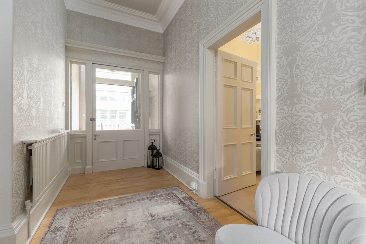 flat for sale in Colinton Road, Merchiston, Edinburgh, EH10 EDC120051