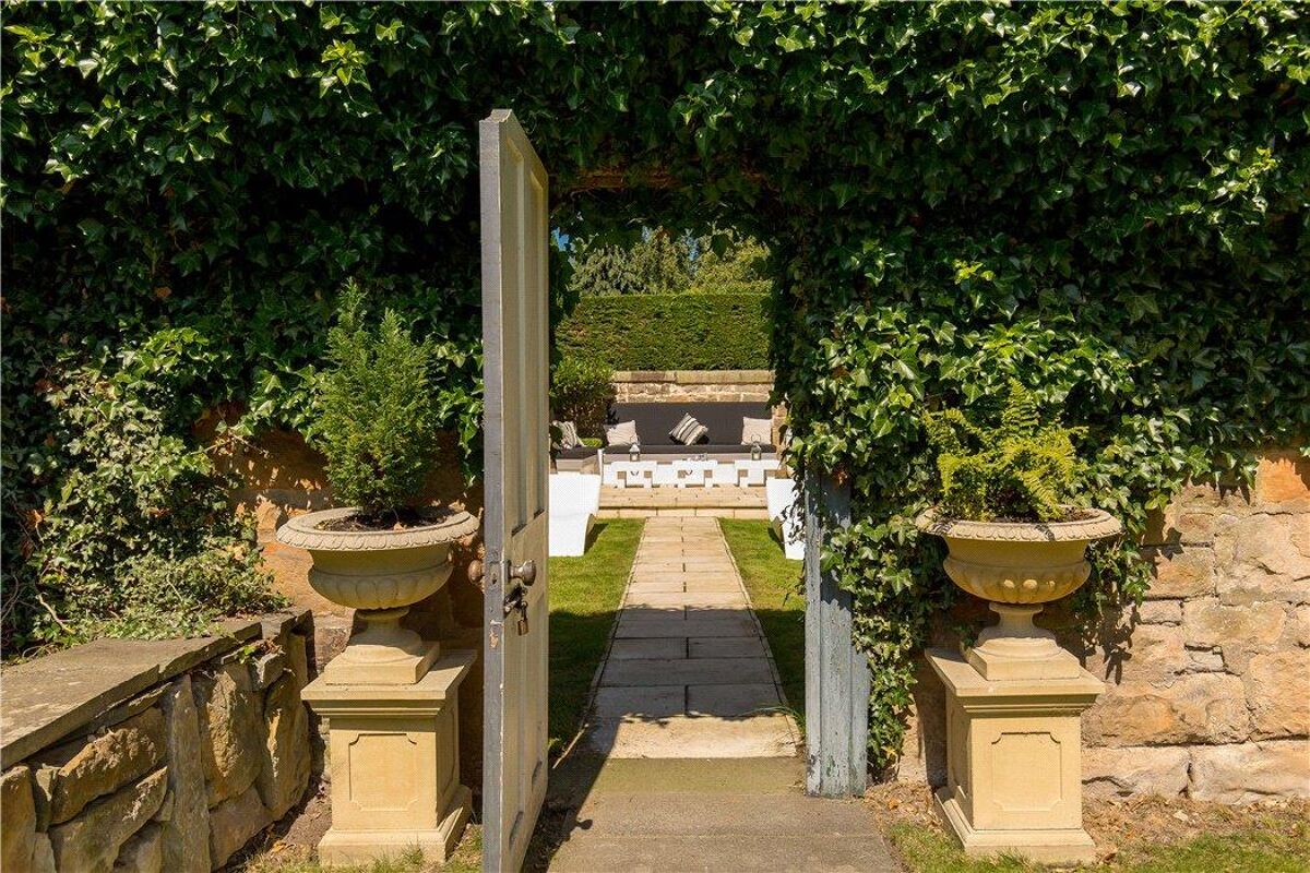 house for sale in Mayfield Terrace, Edinburgh, EH9 EDC120158 Knight