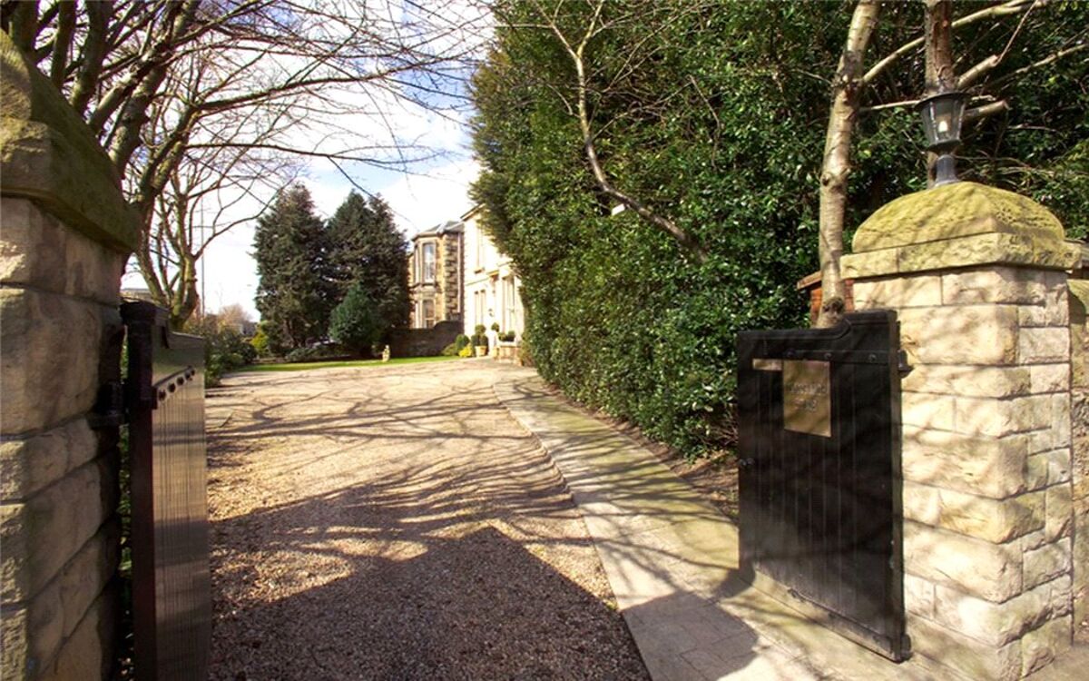 house for sale in Corstorphine Road, Edinburgh, Midlothian, EH12