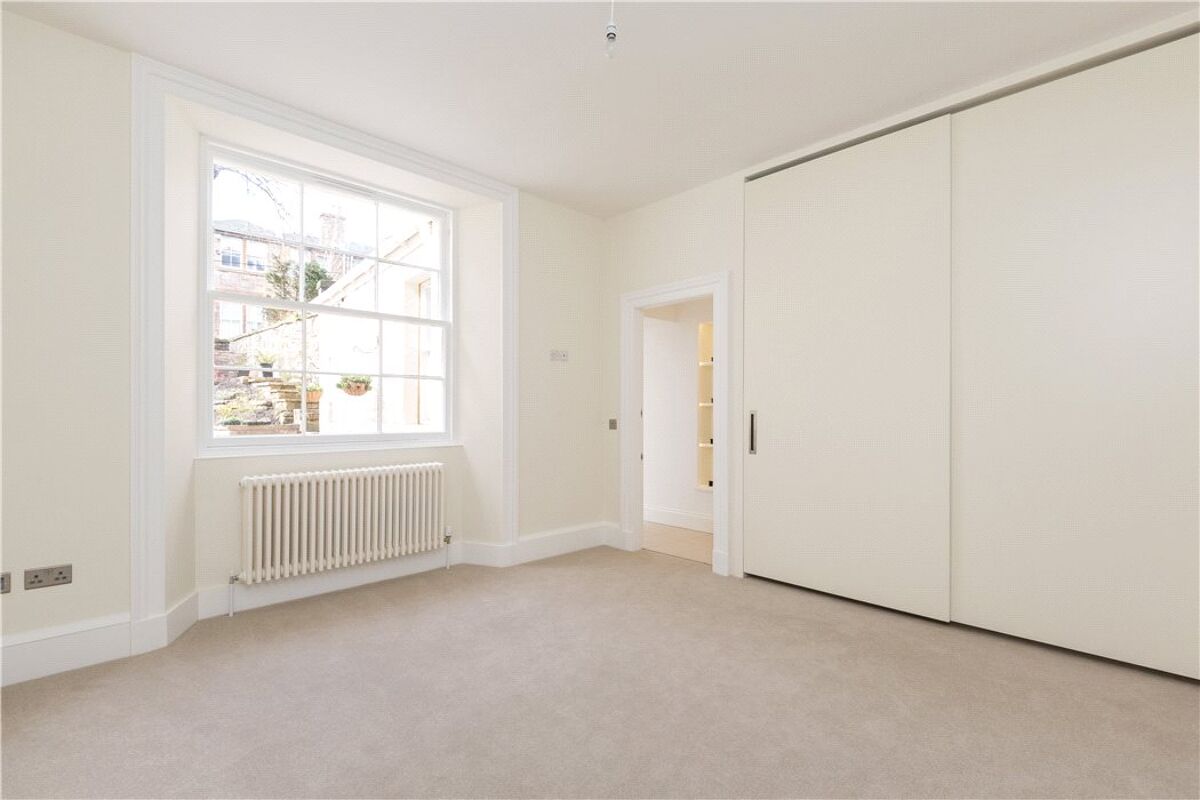 flat for sale in Eglinton Crescent, Edinburgh, Midlothian, EH12