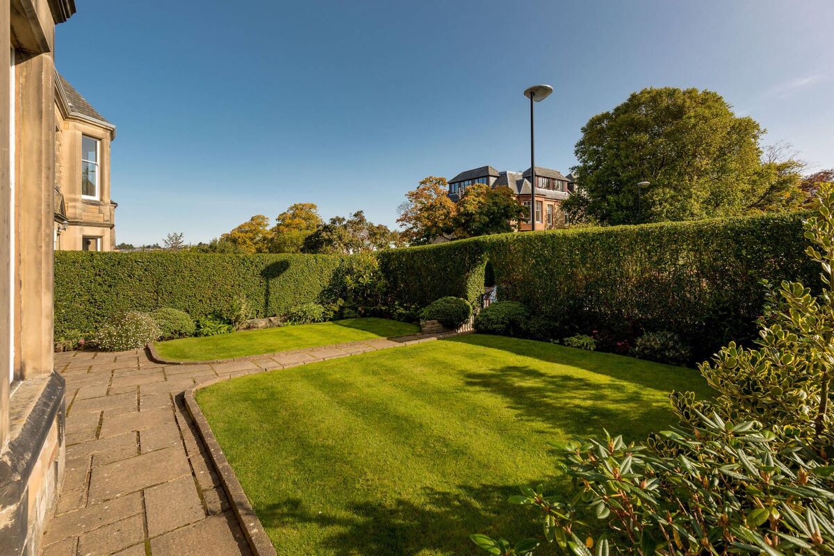 house for sale in Hermitage Gardens, Edinburgh, EH10 EDC140270