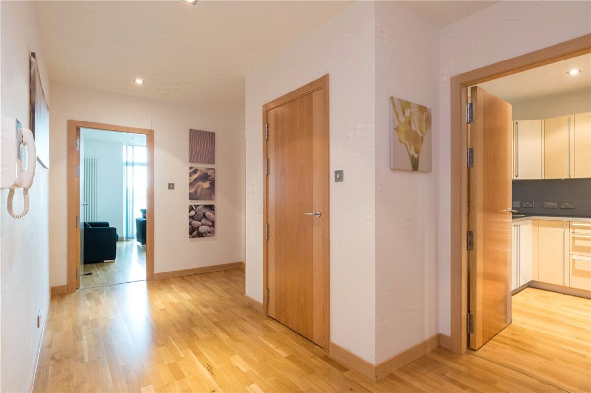 flat for sale in Western Harbour Place, Edinburgh, Midlothian, EH6