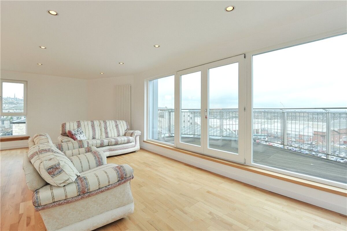 flat for sale in East London Street, Edinburgh, Midlothian, EH7