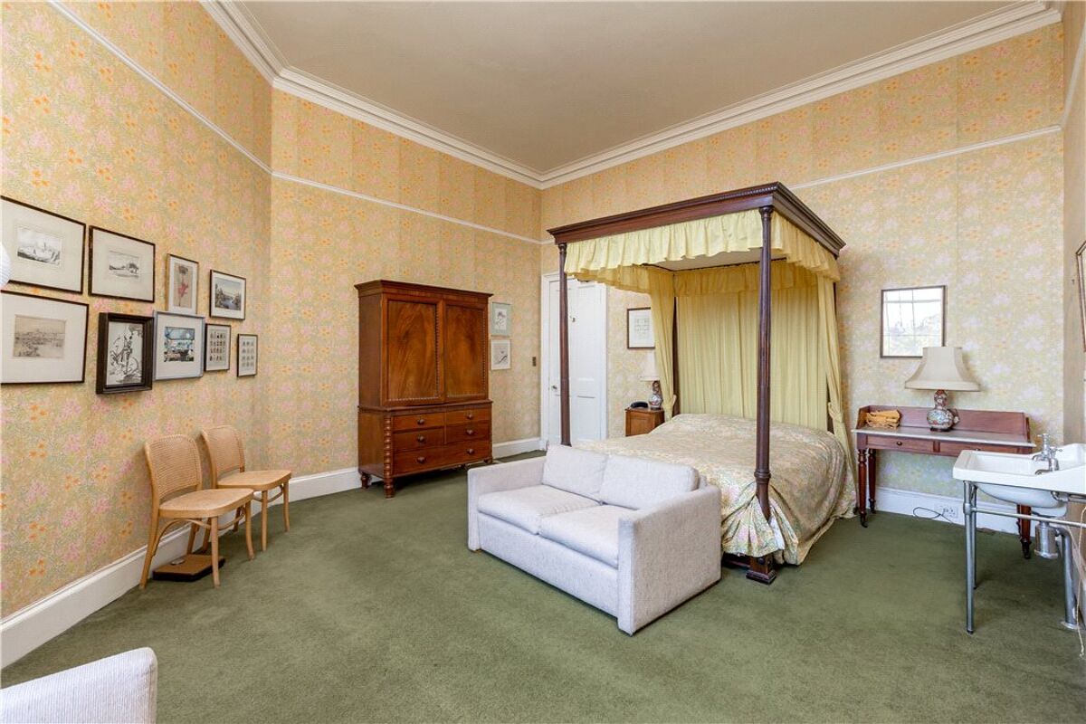 flat for sale in Great Stuart Street, New Town, Edinburgh, EH3