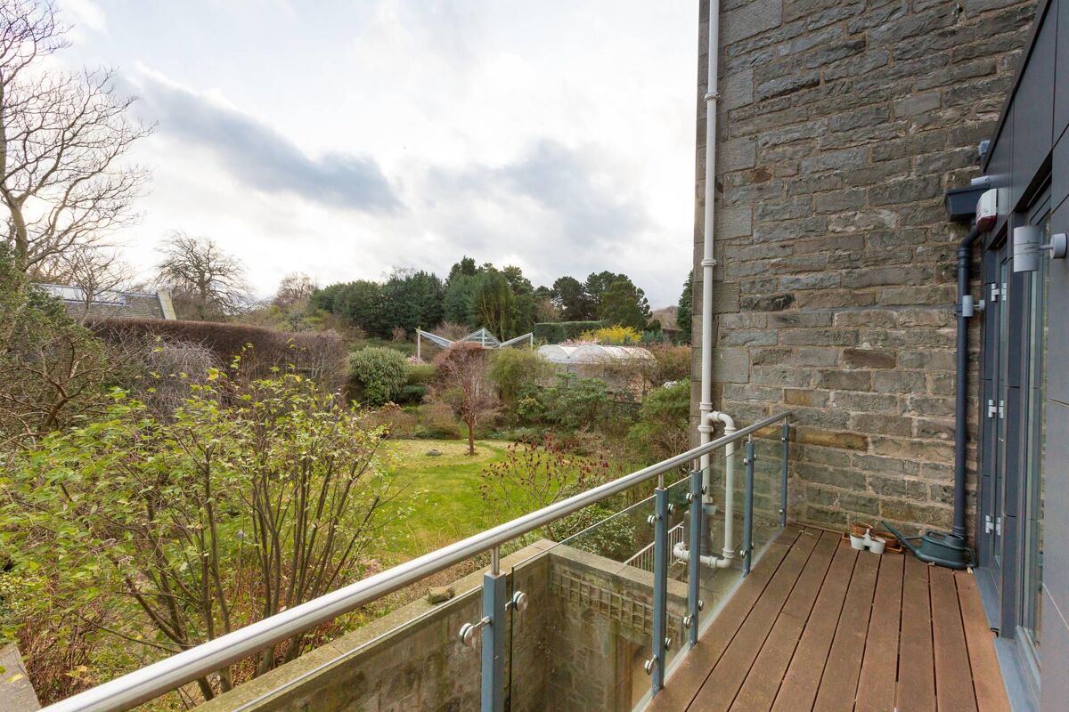 flat for sale in Inverleith Place, Edinburgh, Midlothian, EH3