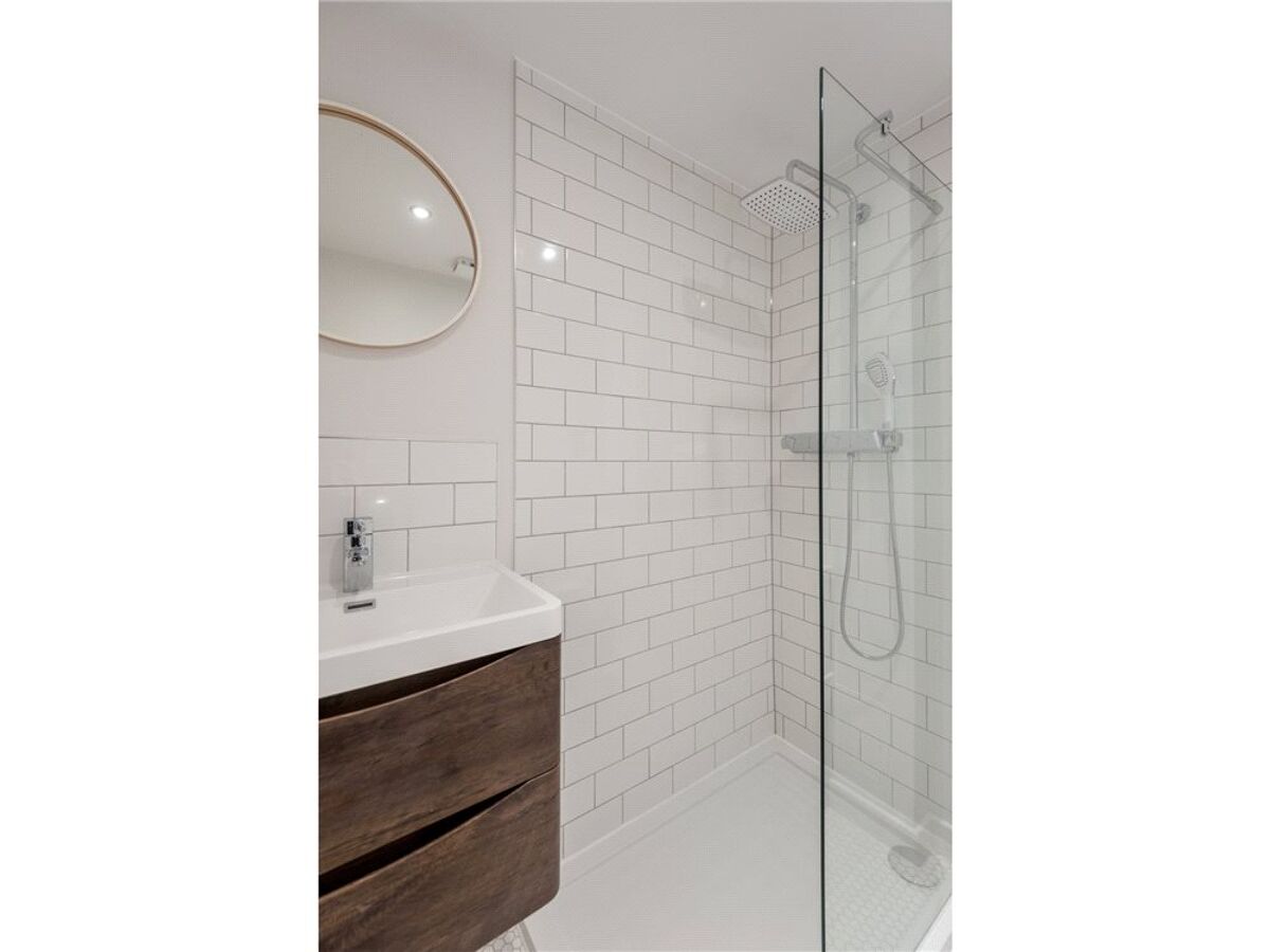 flat for sale in Mill Lane, Leith, Edinburgh, EH6 EDC160401 Knight