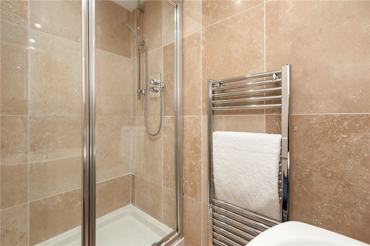 flat for sale in Clarence Street, Edinburgh, Midlothian, EH3