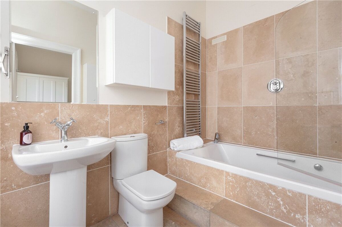 flat for sale in Clarence Street, Edinburgh, Midlothian, EH3