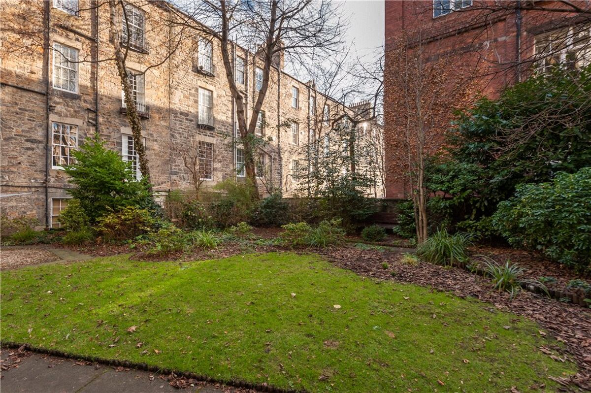 flat for sale in Clarence Street, Edinburgh, Midlothian, EH3