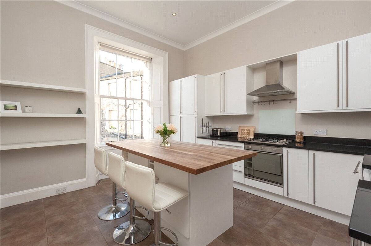 flat for sale in Clarence Street, Edinburgh, Midlothian, EH3