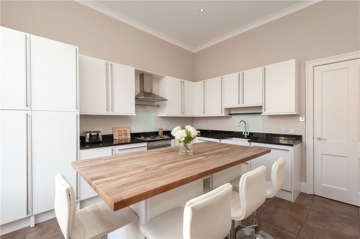 flat for sale in Clarence Street, Edinburgh, Midlothian, EH3