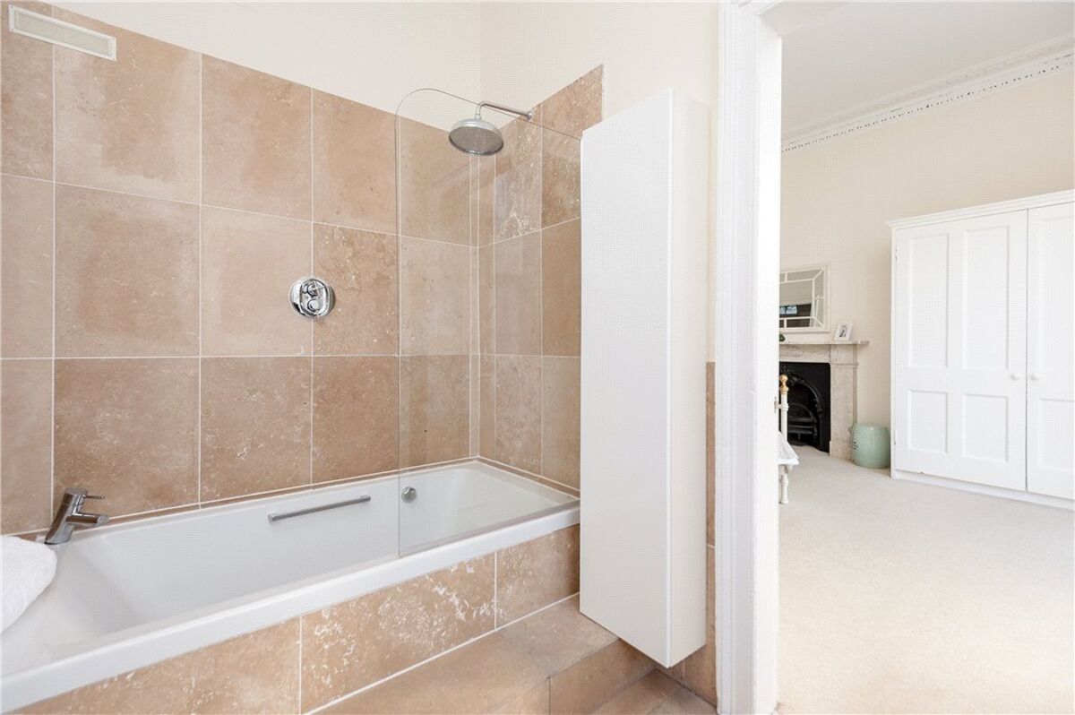 flat for sale in Clarence Street, Edinburgh, Midlothian, EH3