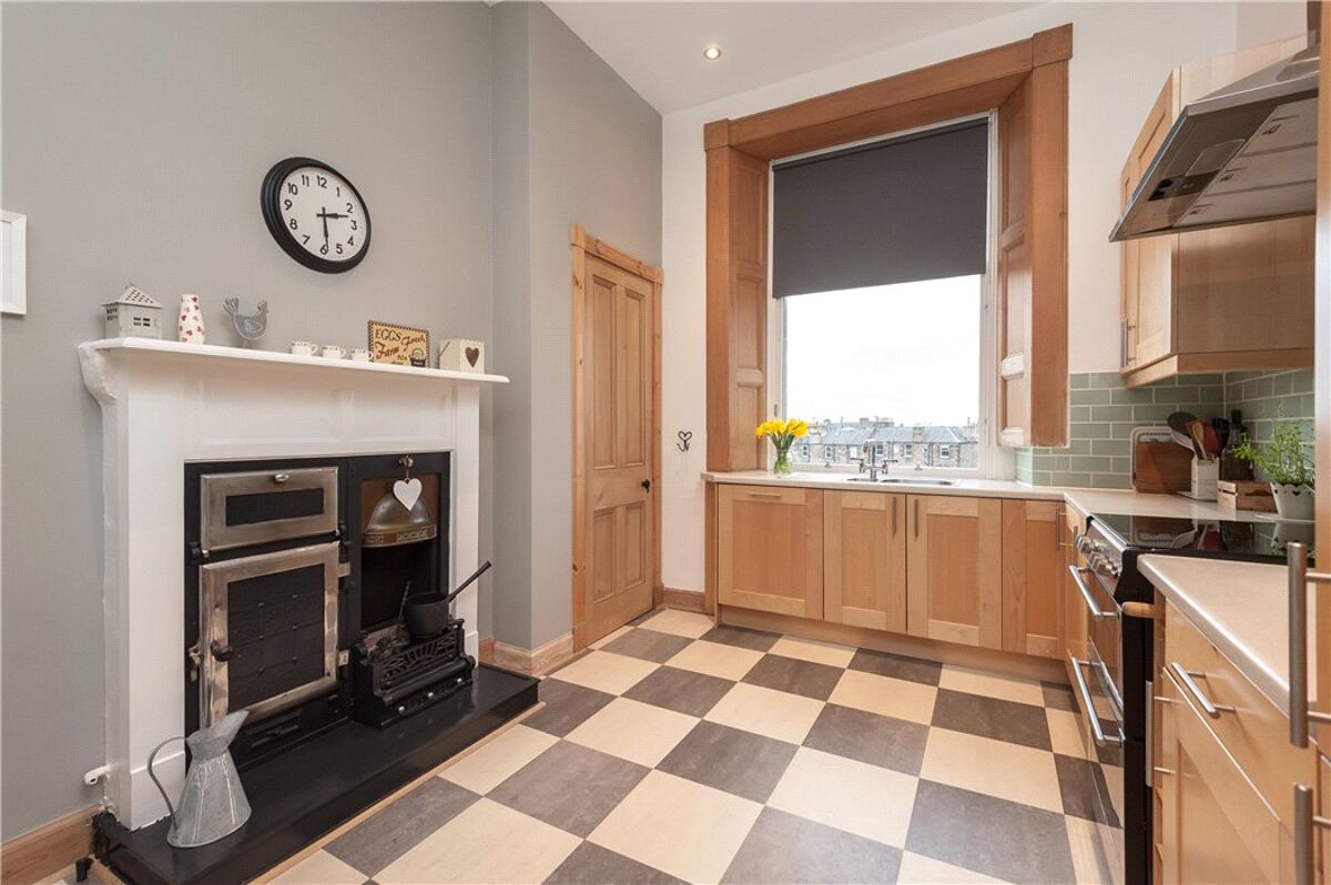 flat for sale in Comely Bank Avenue, Edinburgh, Midlothian, EH4
