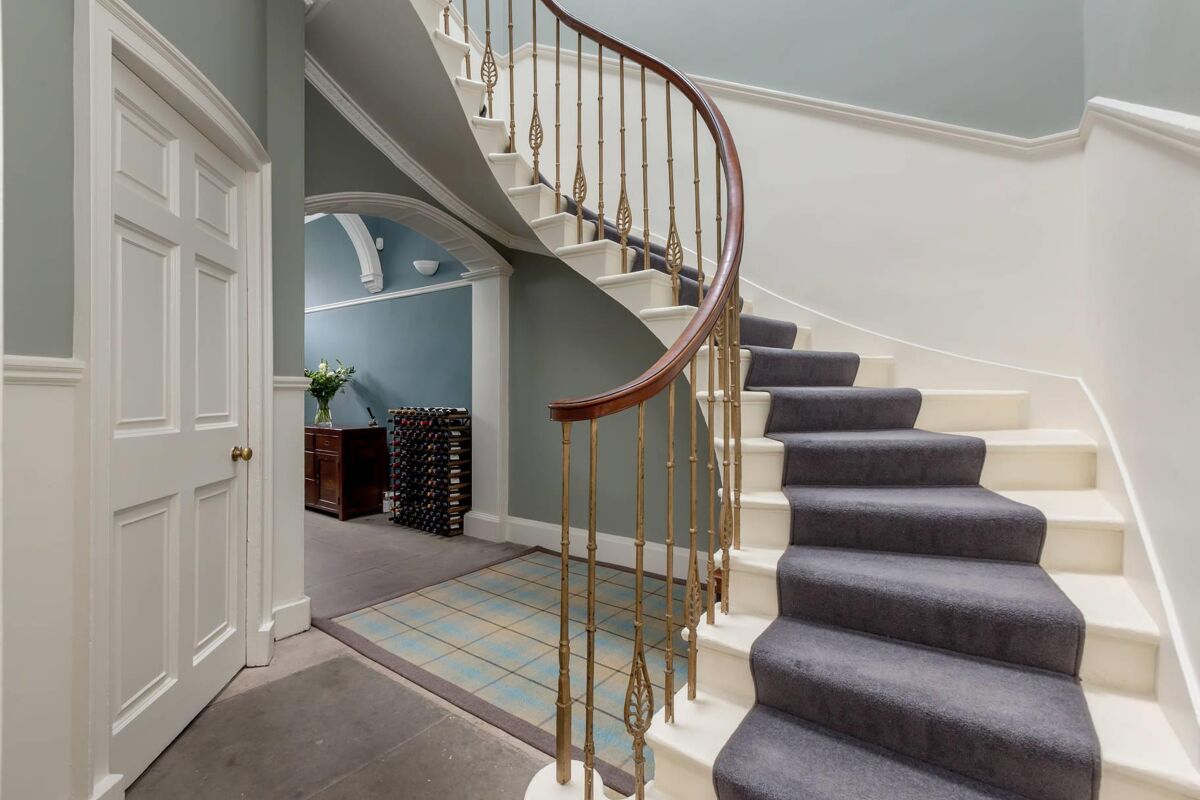 flat for sale in Lynedoch Place, New Town, Edinburgh, EH3 EDC170025