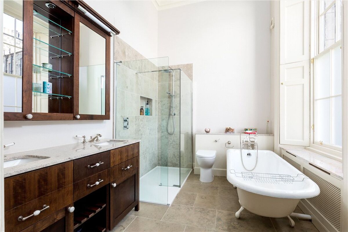 house for sale in Drummond Place, Edinburgh, Midlothian, EH3