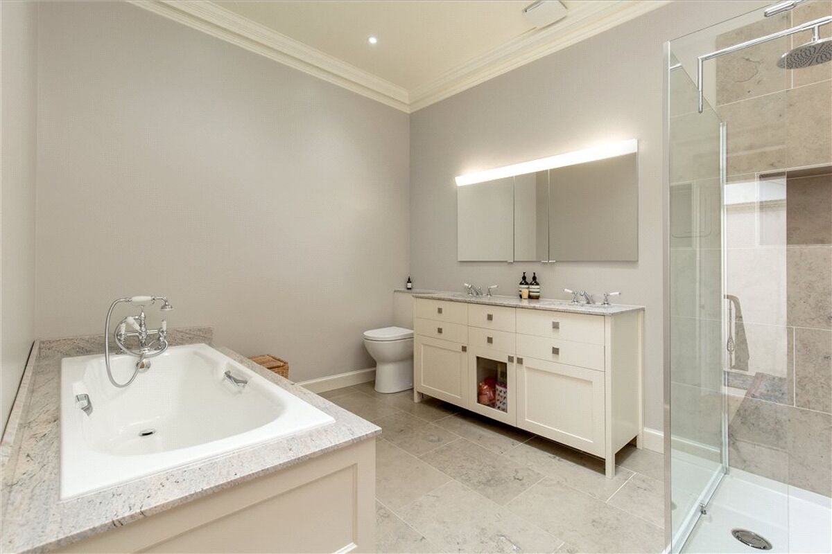 house for sale in Drummond Place, Edinburgh, Midlothian, EH3