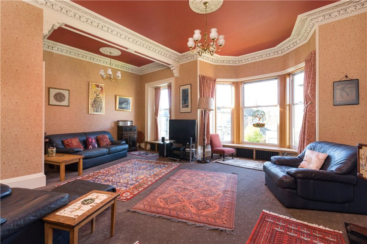 house for sale in Queen's Crescent, Edinburgh, Midlothian, EH9