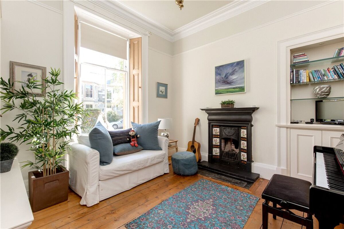 house for sale in Queen's Crescent, Edinburgh, Midlothian, EH9