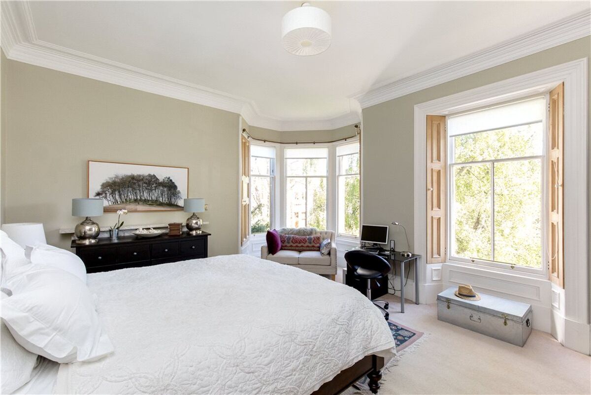 house for sale in Queen's Crescent, Edinburgh, Midlothian, EH9