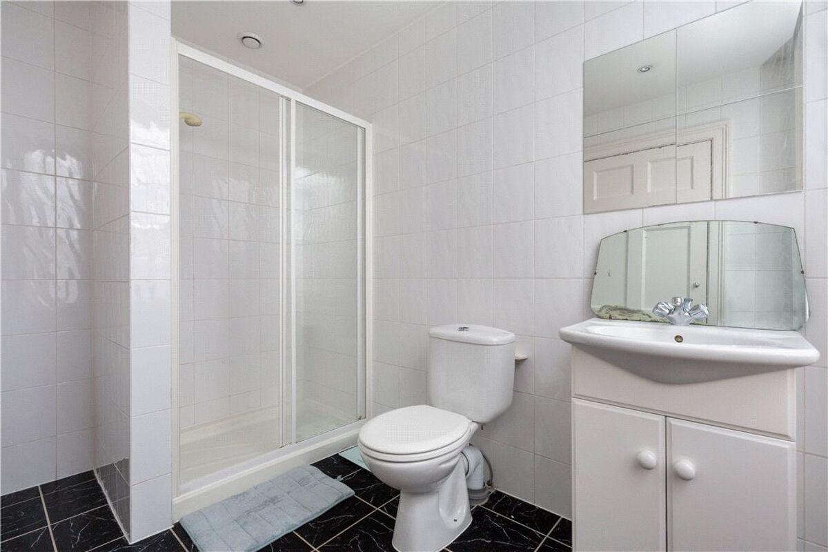 flat for sale in Leopold Place, Edinburgh, Midlothian, EH7 EDC170131