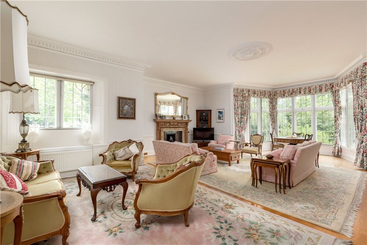 flat for sale in Wester Coates Gardens, Edinburgh, Midlothian, EH12