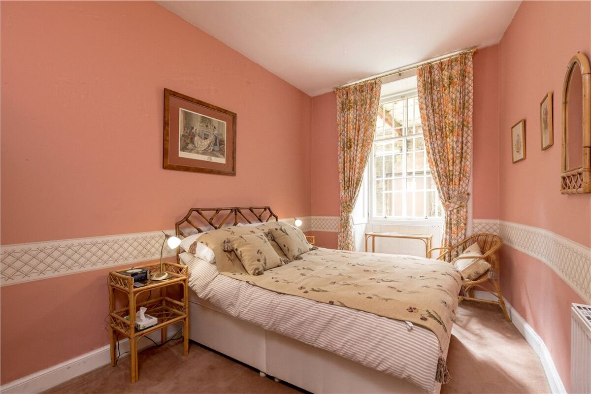 flat for sale in Lennox Street, Edinburgh, Midlothian, EH4 EDC170178