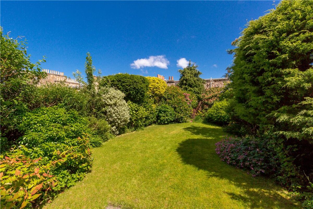 flat for sale in Lennox Street, Edinburgh, Midlothian, EH4 EDC170178