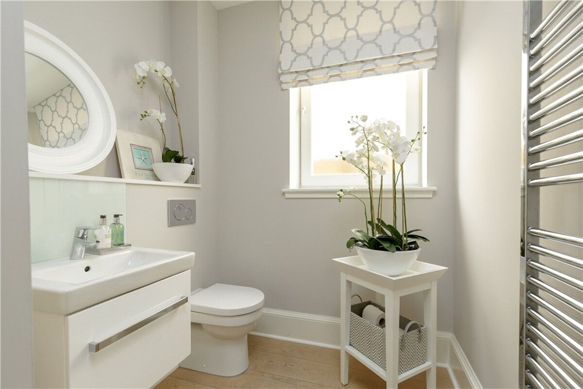 house for sale in Larkfield Gardens, Trinity, Edinburgh, EH5