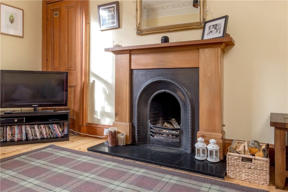 flat for sale in Balmoral Place, Edinburgh, Midlothian, EH3 EDC180059