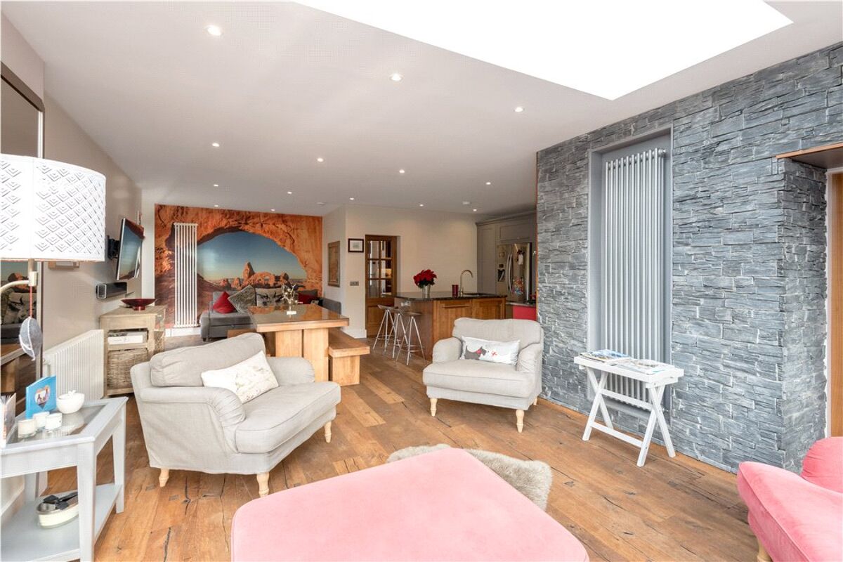 house for sale in Mortonhall Road, Edinburgh, EH9 EDC180067 Knight