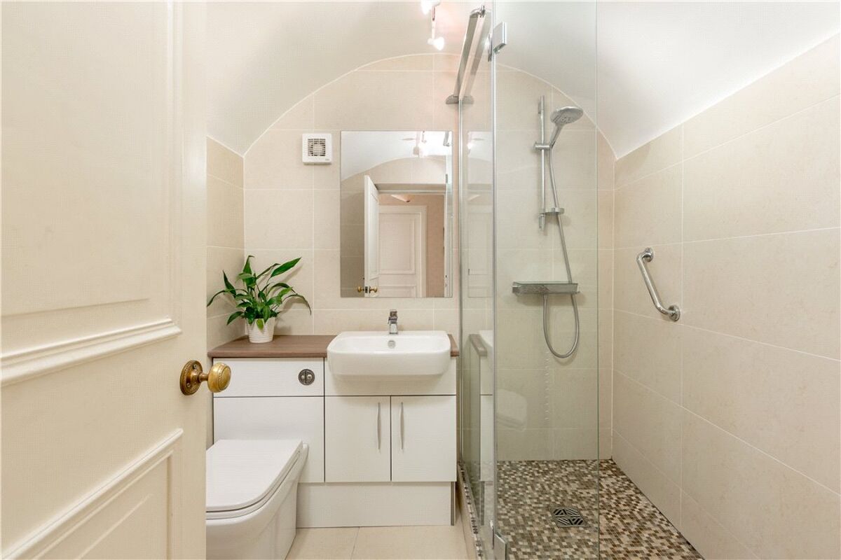 flat for sale in Abercromby Place, New Town, Edinburgh, EH3 EDC180081