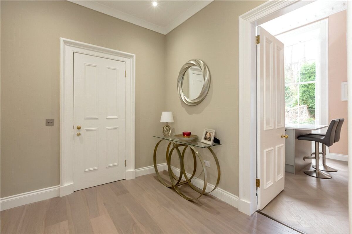 flat for sale in Glencairn Crescent, Edinburgh, Midlothian, EH12