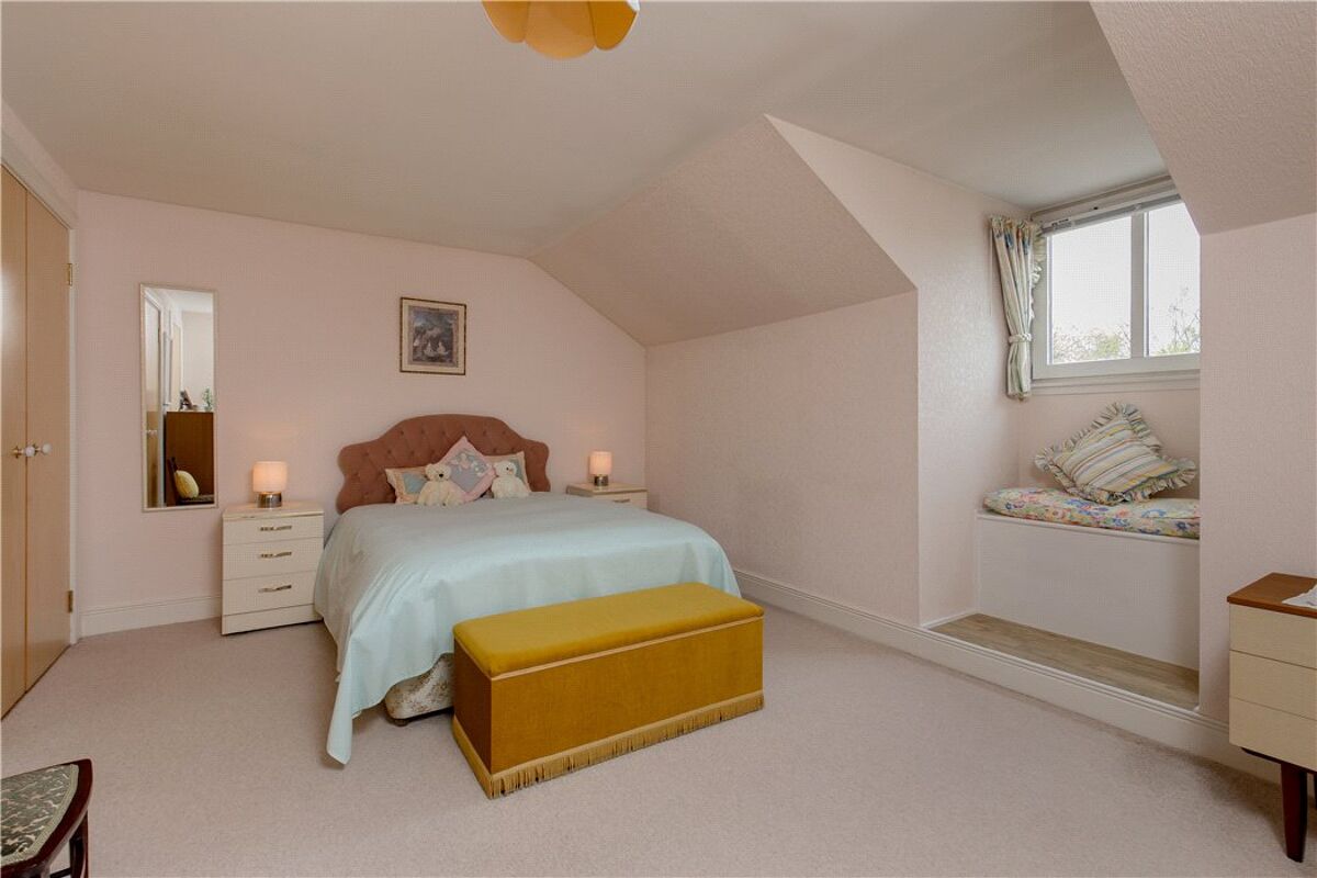 flat for sale in Cavalry Park Drive, Edinburgh, Midlothian, EH15