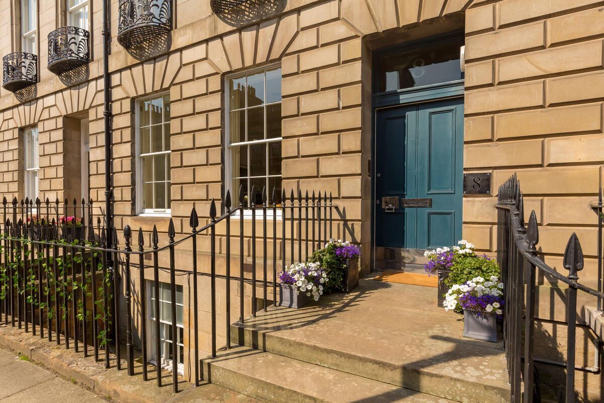 house for sale in Alva Street, West End, Edinburgh, EH2 EDC190125