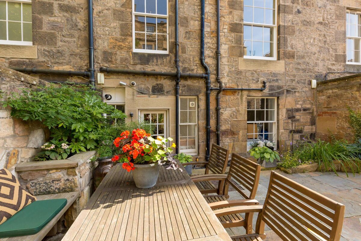 house for sale in Alva Street, West End, Edinburgh, EH2 EDC190125