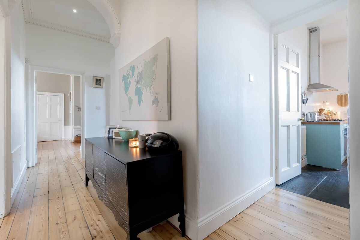 flat for sale in Union Street, Edinburgh, Midlothian, EH1 EDC190164